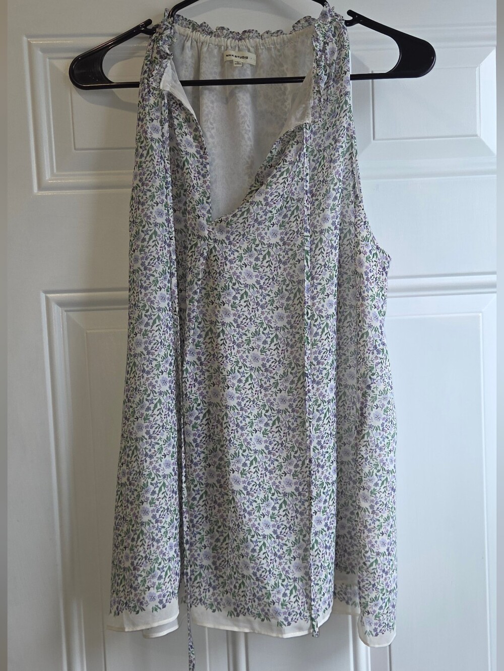 Max Studio Lightweight Floral Halter Tank Top Size Large